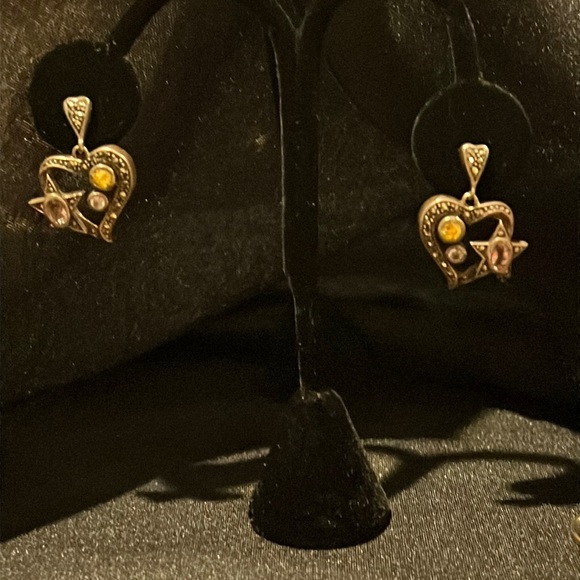 Vintage marcasite heart and stars with gemstones, drop earrings - Picture 2 of 9